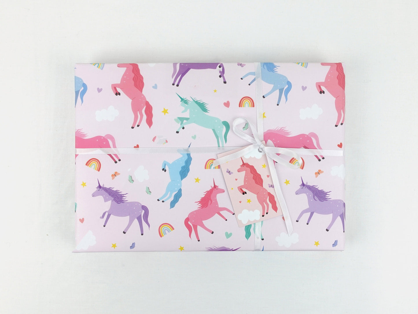 Unicorn wrapping paper