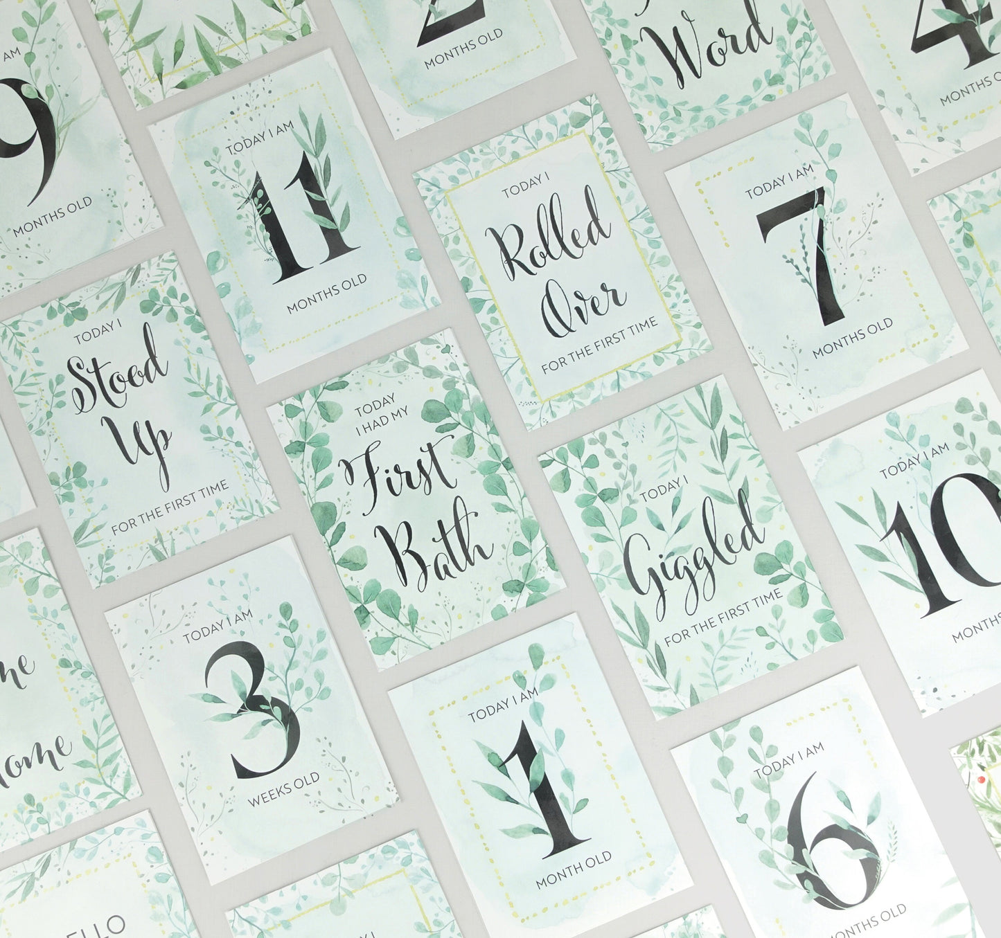 30 Baby milestone cards with gift box