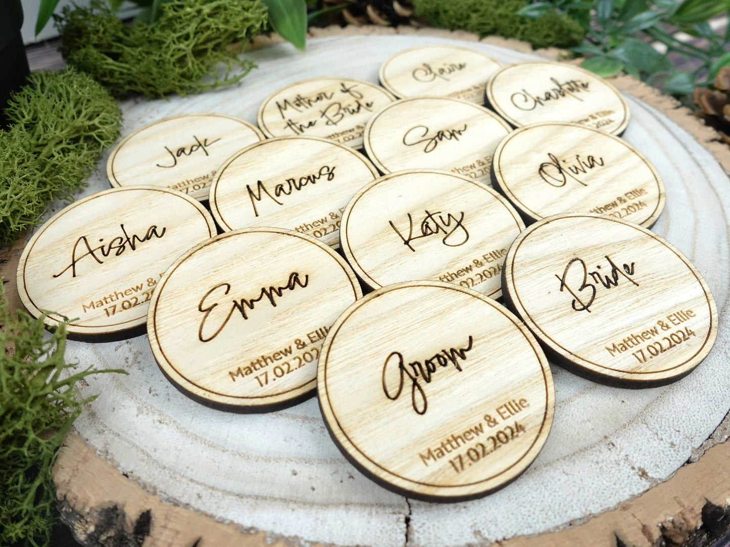 Wooden table place names