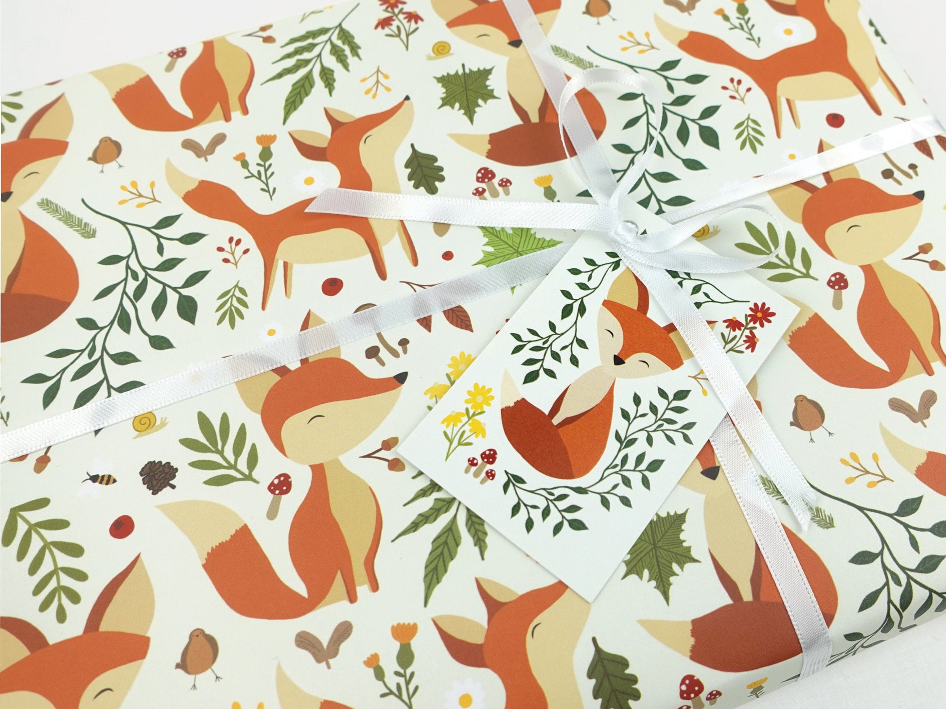 Fox wrapping paper | Woodland animals Eco friendly gift wrap | Premium quality sheet + Tag | Zero plastic packaging 70x50cm