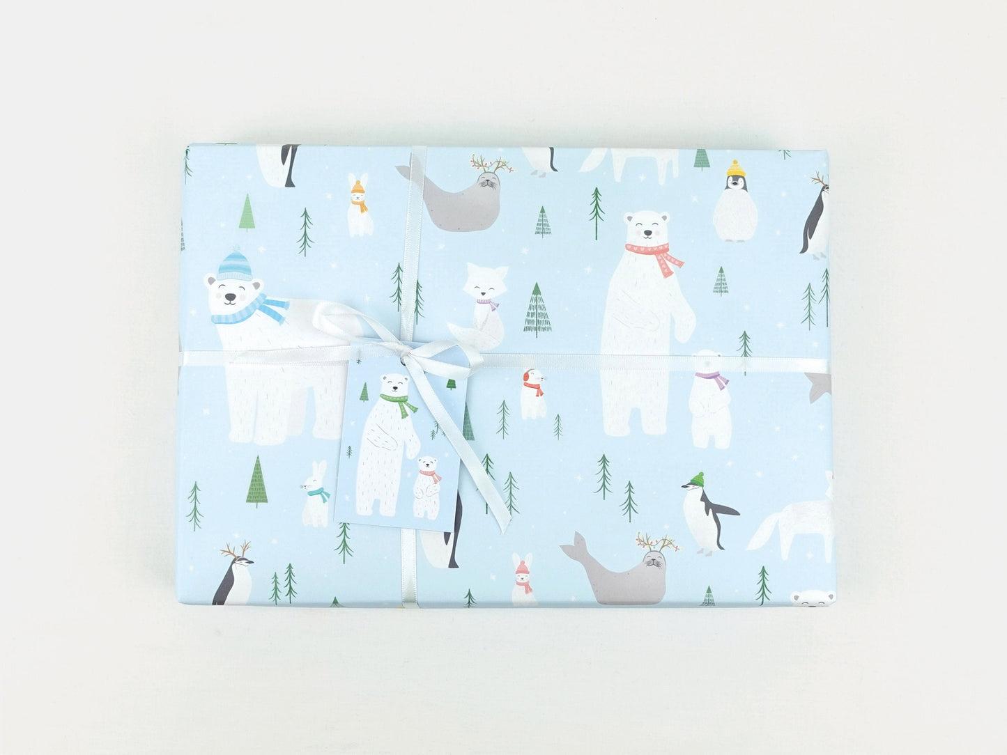 Arctic animal wrapping paper | Christmas Eco friendly gift wrap | Premium quality sheets + Tags | Zero plastic packaging 70x50cm