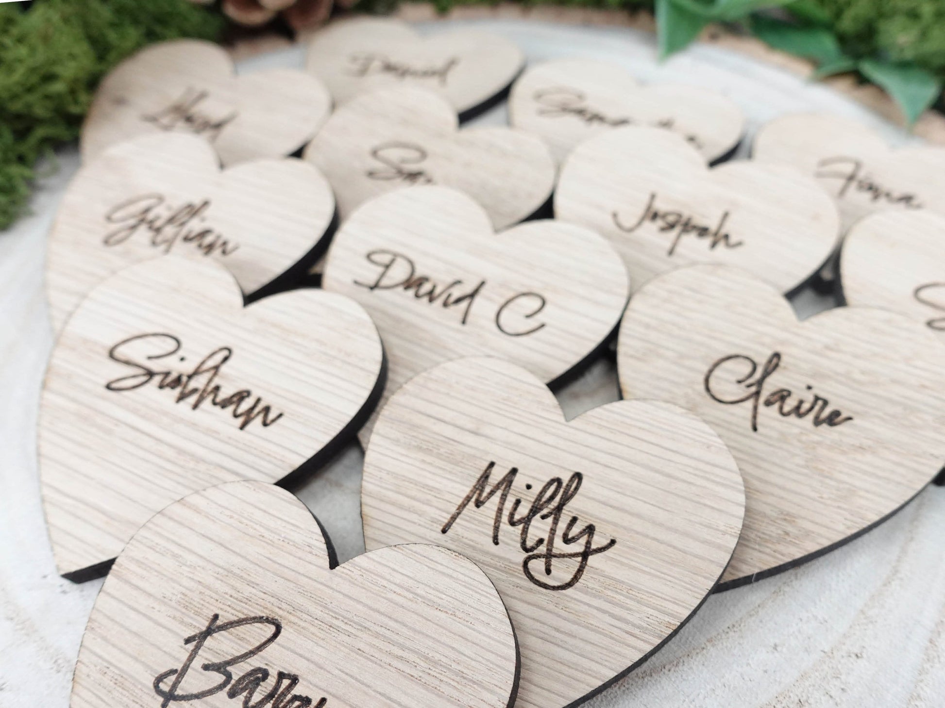Wooden table place names | Wedding heart place setting VA194