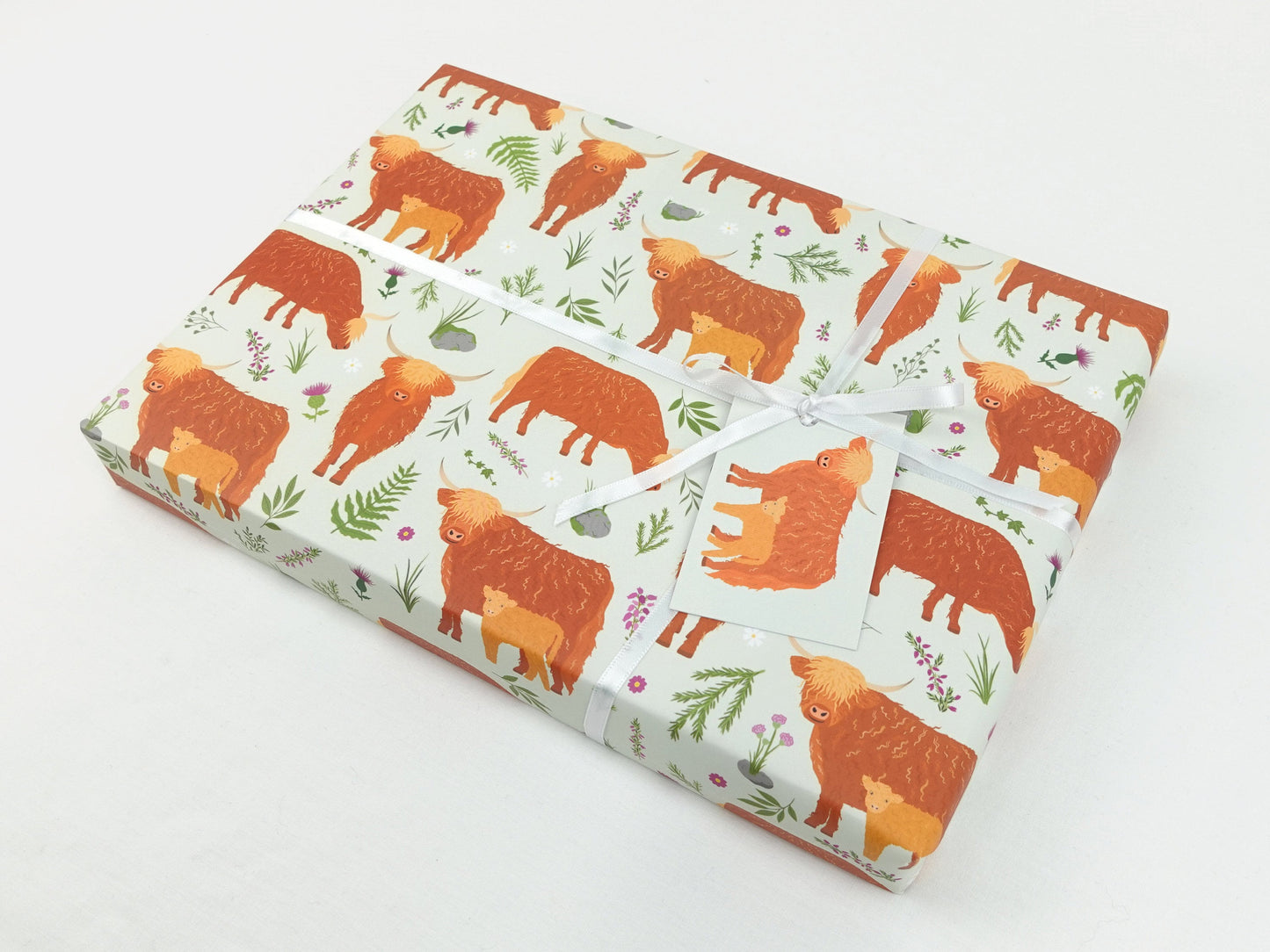 Highland cow wrapping paper