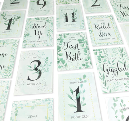 30 Baby milestone cards with gift box