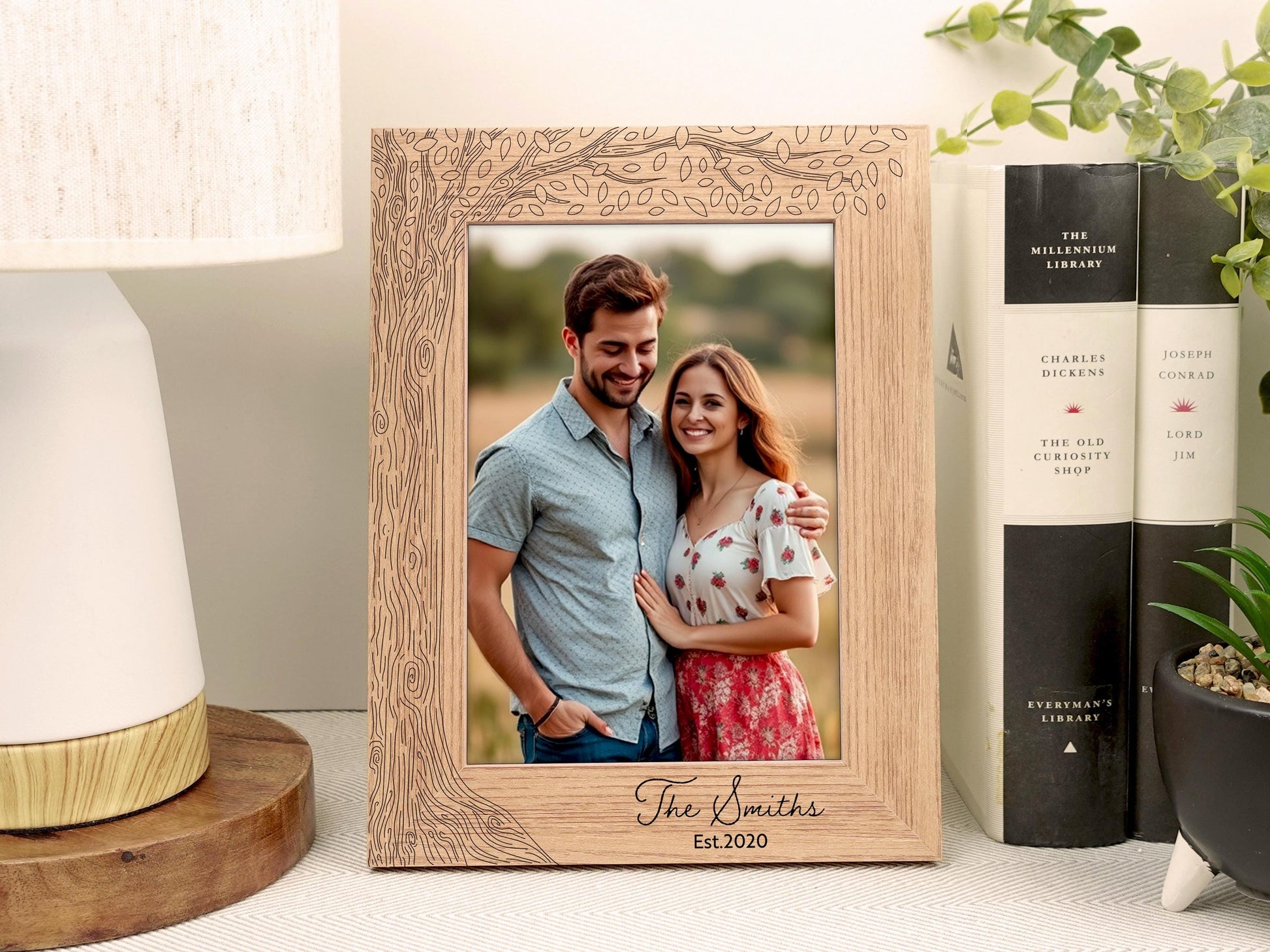Personalised engraved tree photo frame VA201