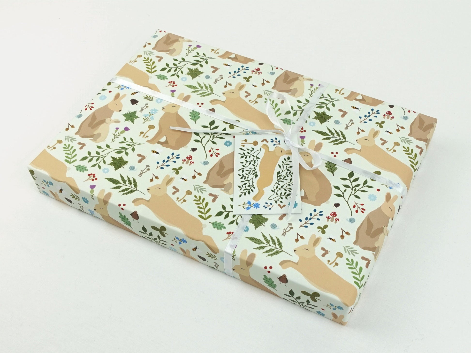 Rabbit / Hare / Bunny wrapping paper | Woodland eco friendly gift wrap | Premium quality sheet + Tag | Zero plastic packaging 70x50cm