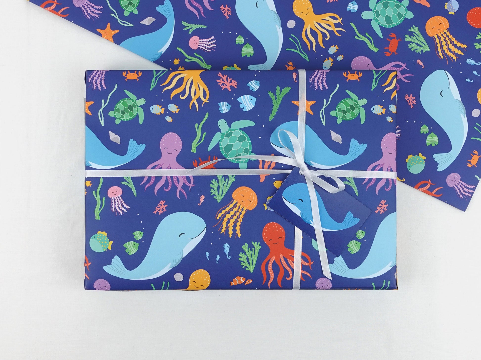 Under the sea wrapping paper | Children's eco friendly gift wrap | Premium quality sheets + Tags | Zero plastic packaging 70x50cm