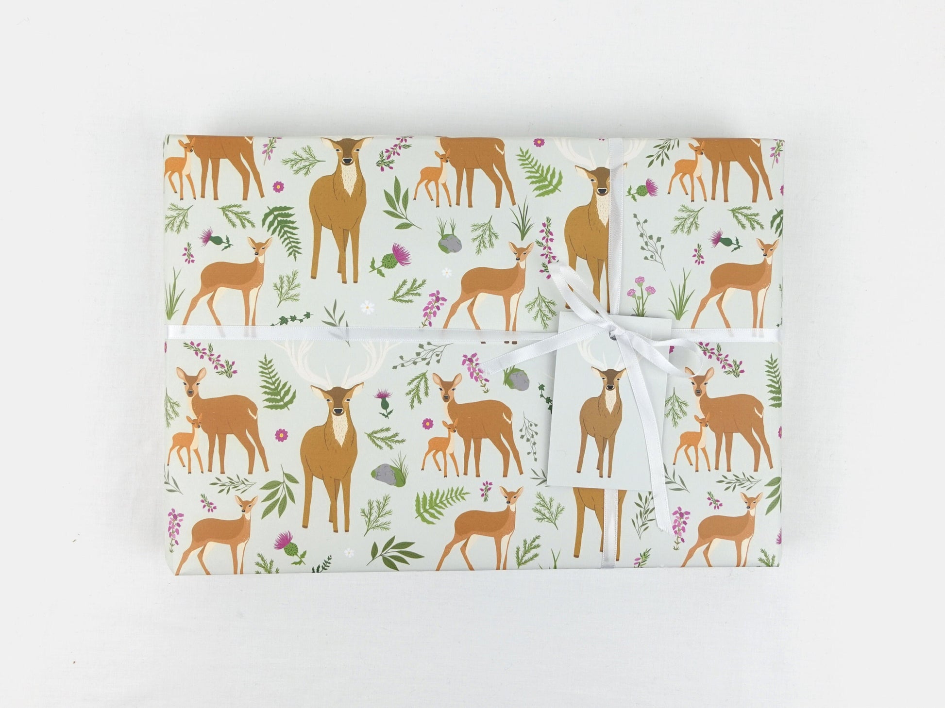 Stag / Deer wrapping paper | Scottish highlands eco friendly gift wrap | Premium quality sheets + Tags | Zero plastic packaging 70x50cm