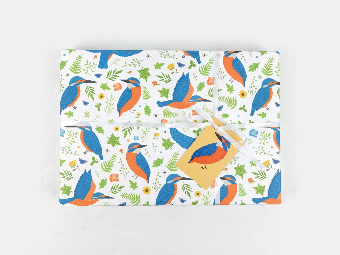 Kingfisher wrapping paper | Bird lovers eco friendly gift wrap | Birthday premium quality sheets + Tags | Zero plastic packaging 70x50cm