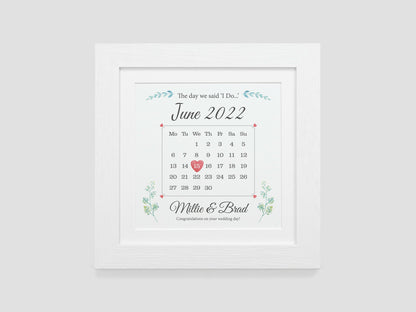 Wedding Present | Personalised Wedding Day Keepsake | Calendar Gift | Gift for Newly Weds | Paper Wedding Anniversary | Just Married VA105