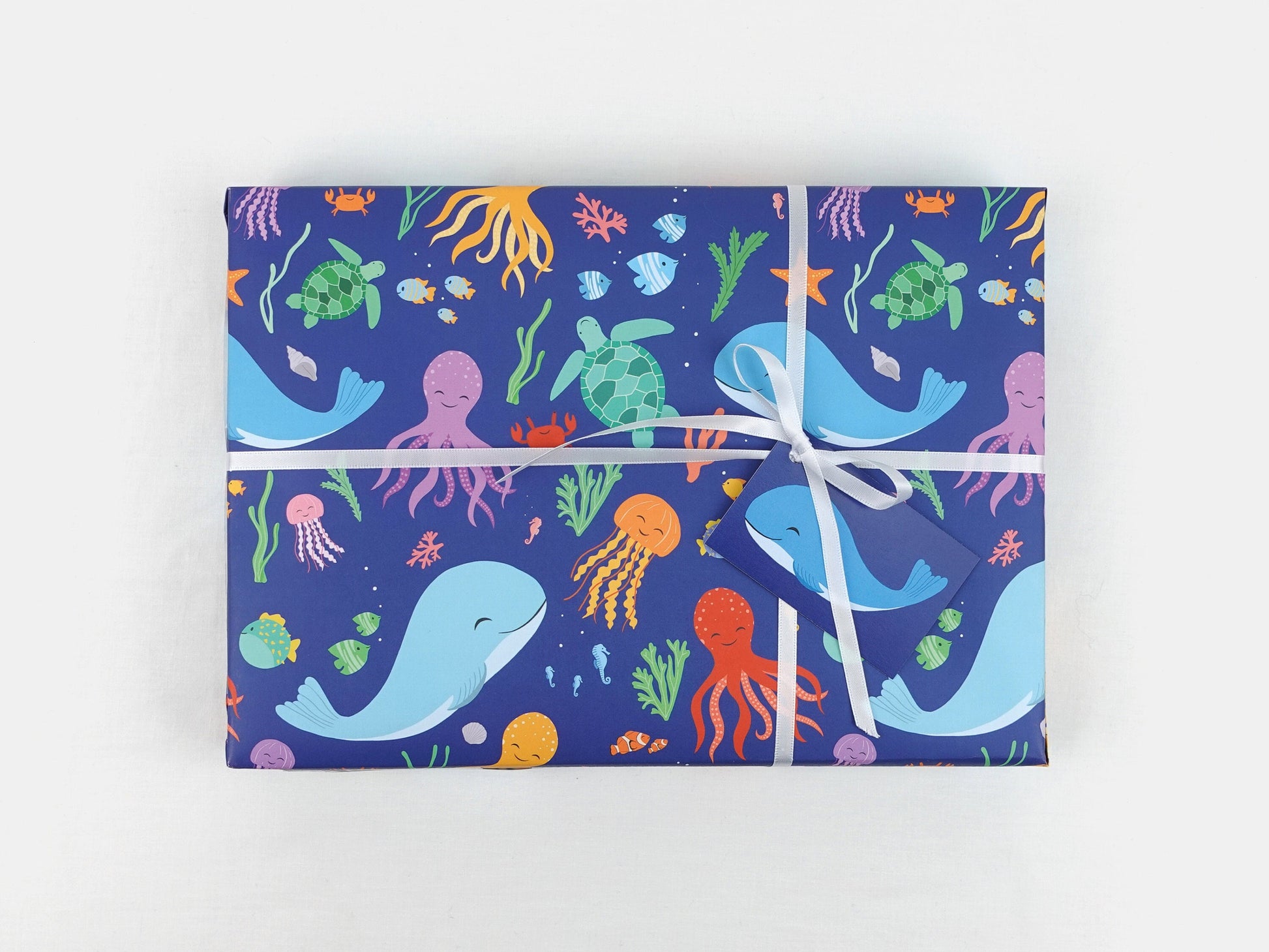 Under the sea wrapping paper | Children's eco friendly gift wrap | Premium quality sheets + Tags | Zero plastic packaging 70x50cm