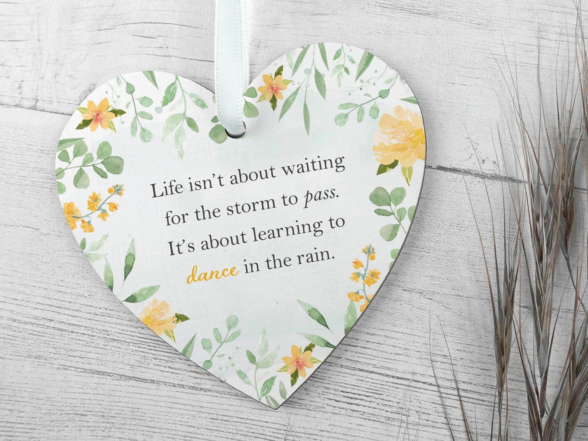 Gift for friend | Handmade wooden heart | Inspirational quote present | Gift for her | Best friend birthday gift | Friendship Quote LC057
